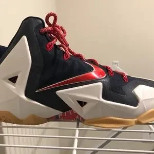 Nike | Shoes | Nike Lebron James 1 Red White Blue 214  display picture 3